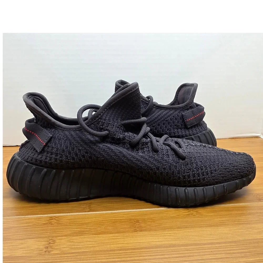 Adidas Yeezy Boost 350 V2 Black Non-Reflective FU9006 Mens Sneakers Size 10